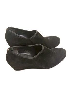 Stuart Weitzman Covering Black Suede Leather Wedge Booties Shoes Size 6.5 Medium